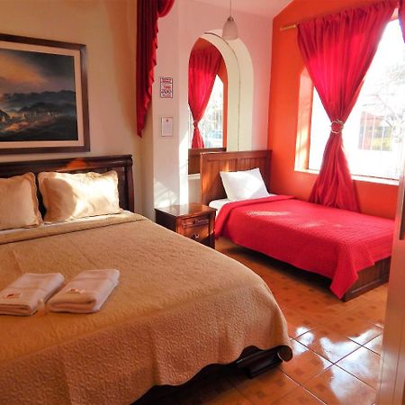 Hostal Imperial Quito Ngoại thất bức ảnh