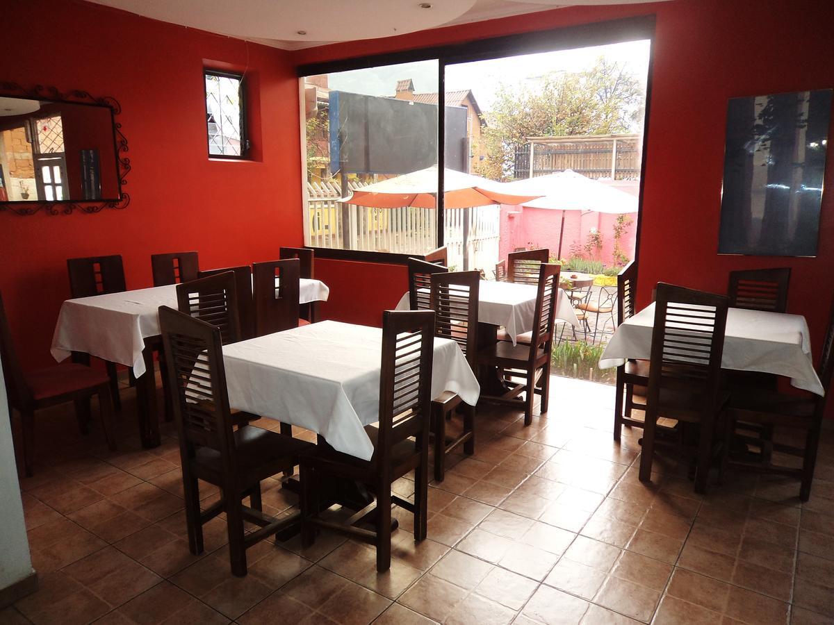 Hostal Imperial Quito Ngoại thất bức ảnh
