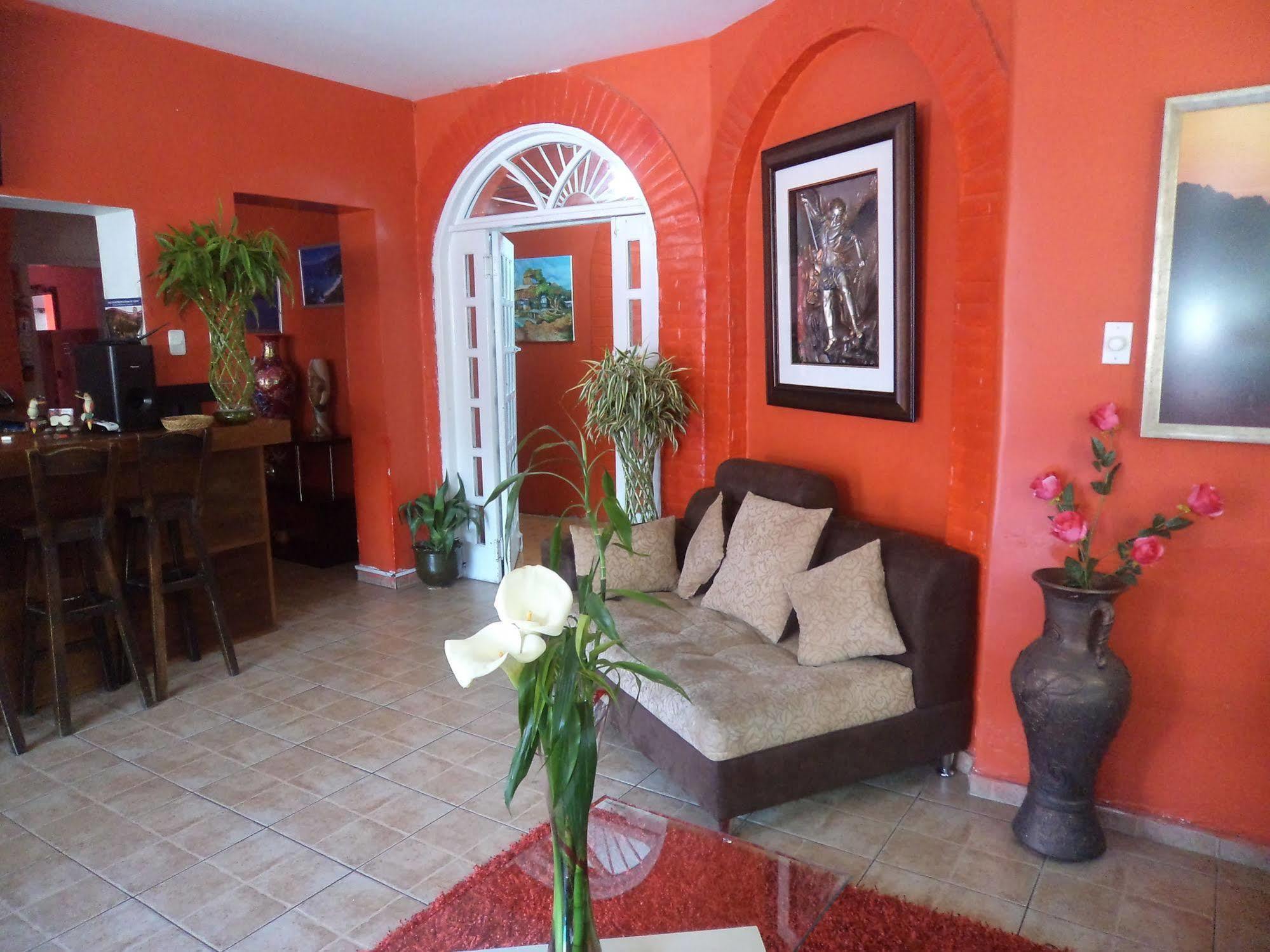 Hostal Imperial Quito Ngoại thất bức ảnh