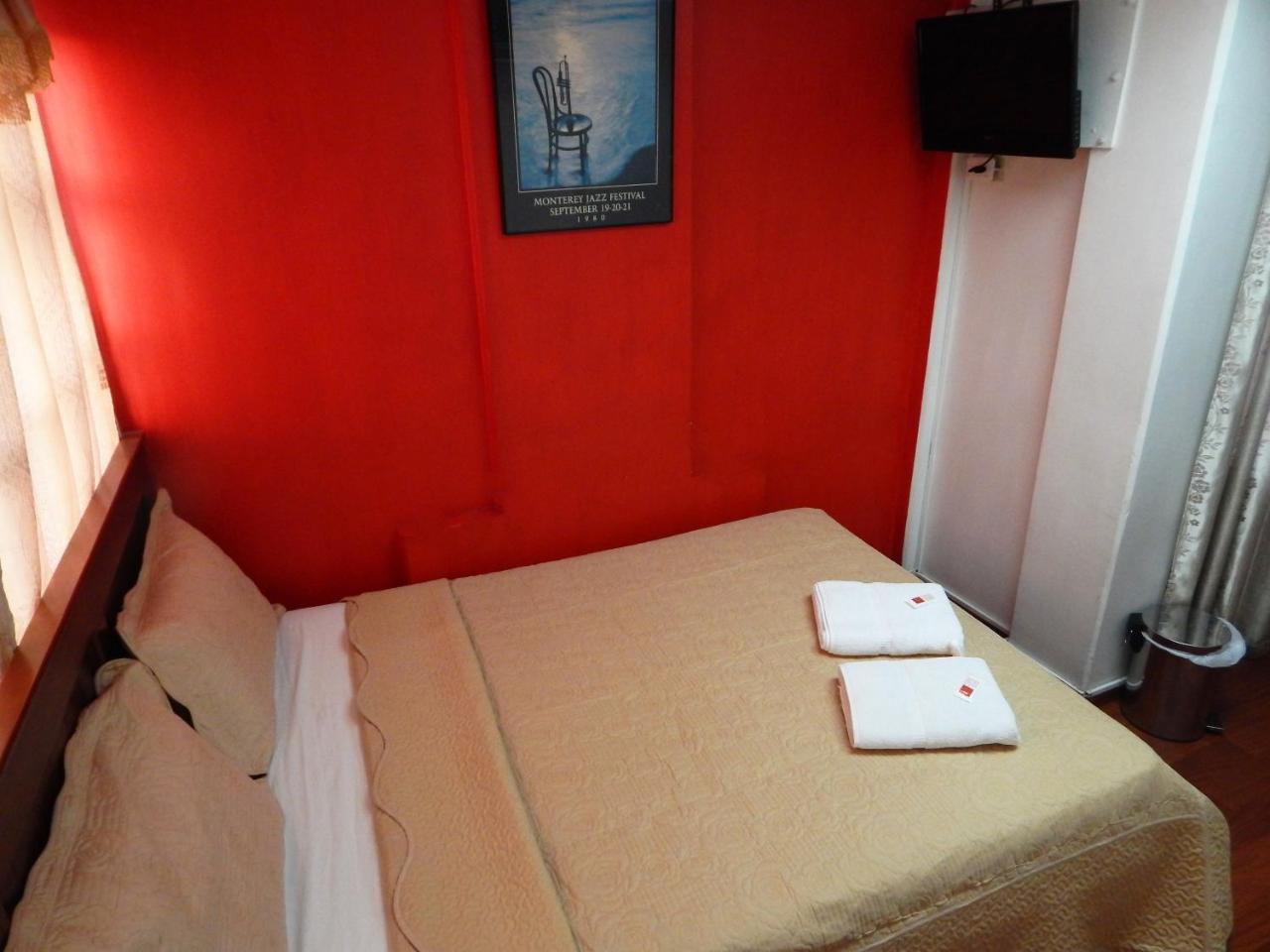 Hostal Imperial Quito Ngoại thất bức ảnh
