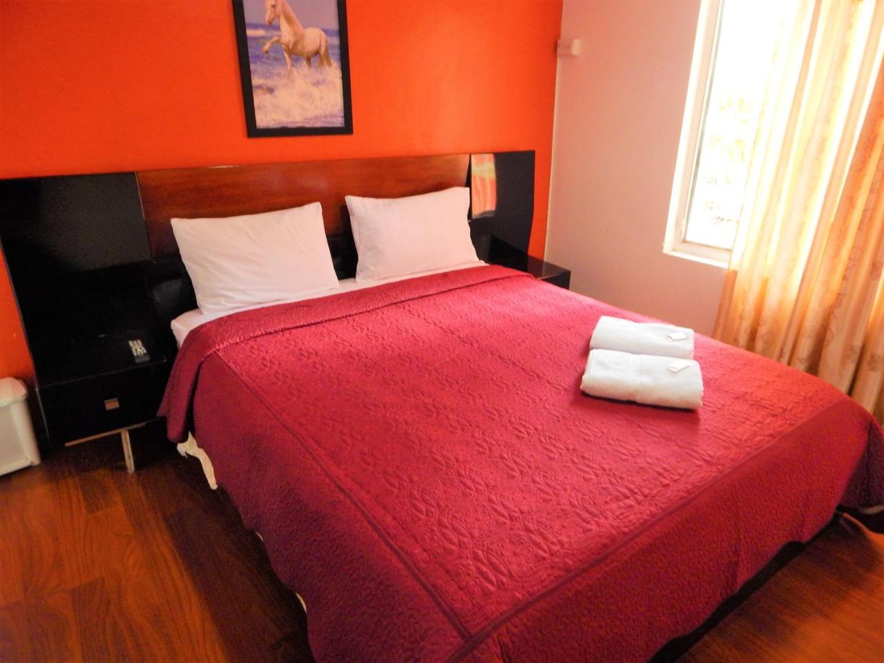 Hostal Imperial Quito Ngoại thất bức ảnh