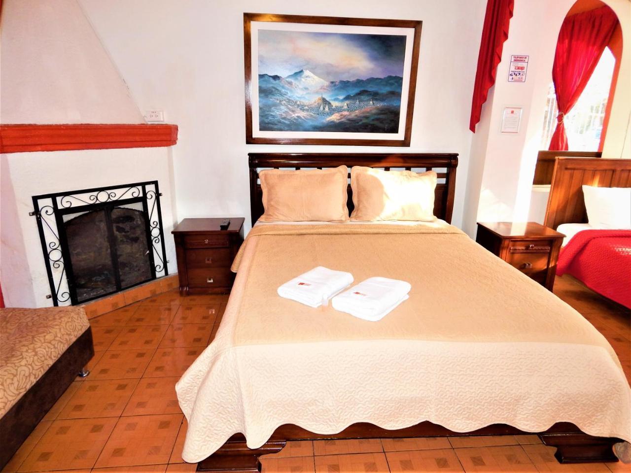 Hostal Imperial Quito Ngoại thất bức ảnh