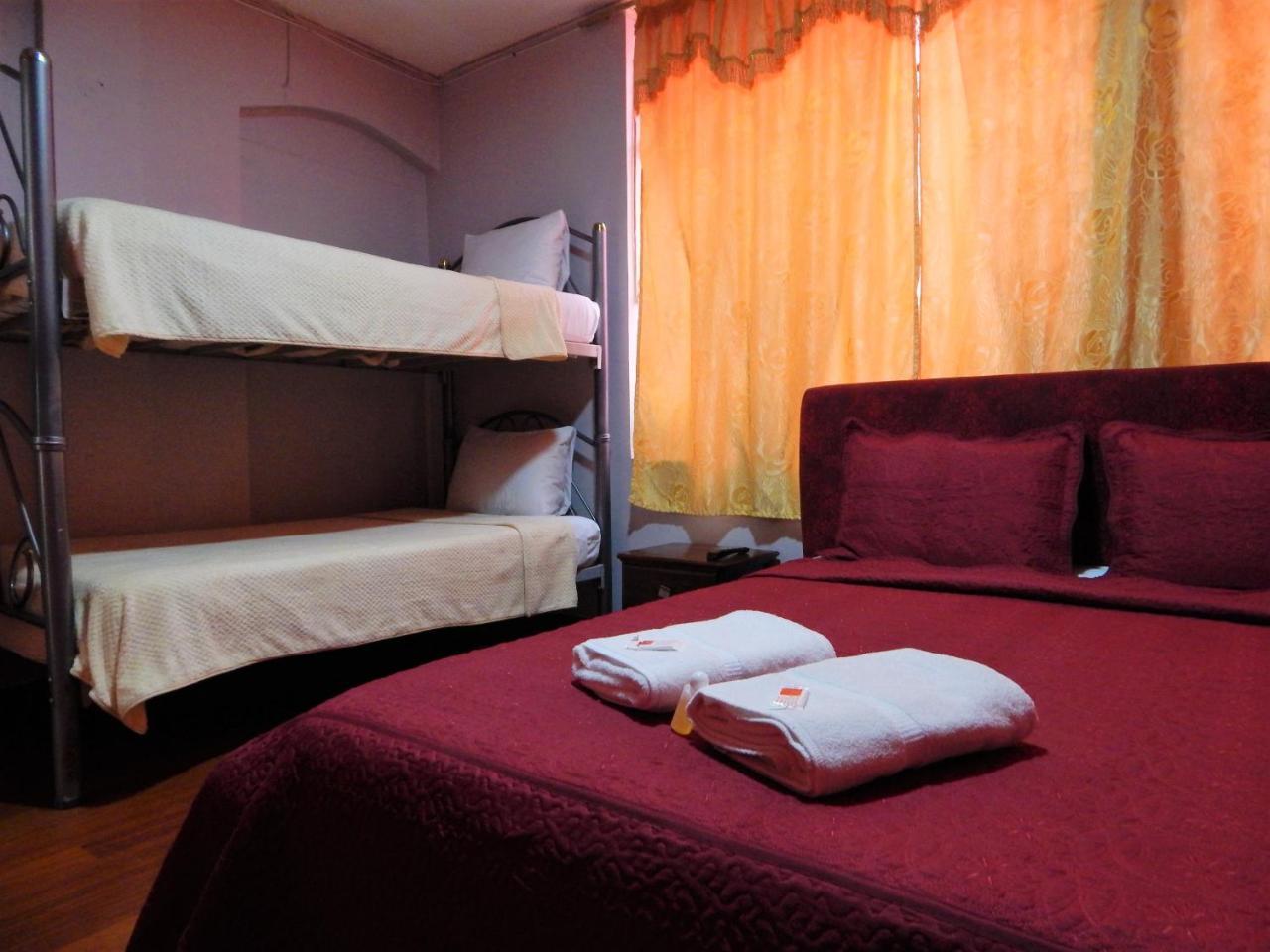 Hostal Imperial Quito Ngoại thất bức ảnh