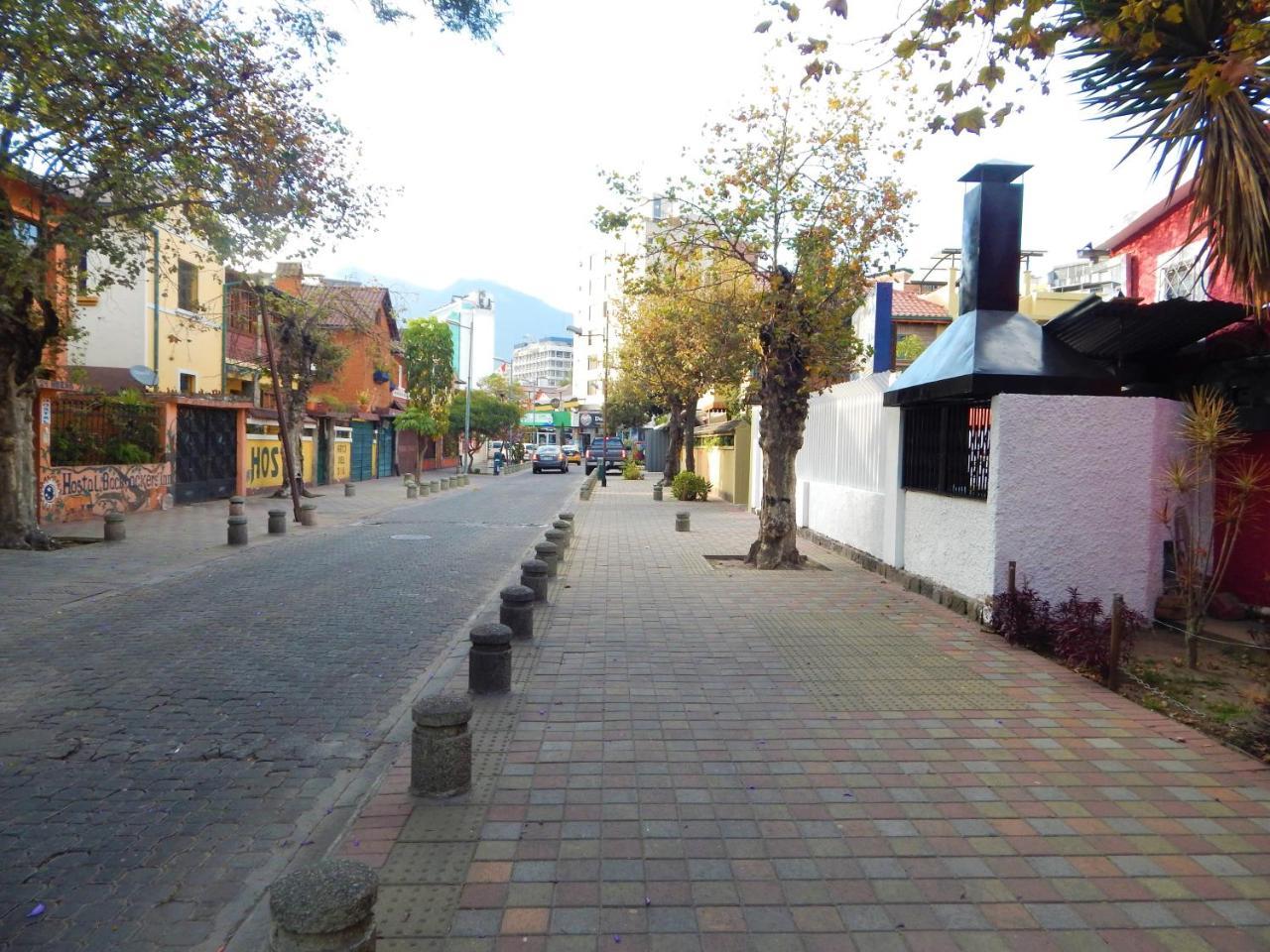 Hostal Imperial Quito Ngoại thất bức ảnh