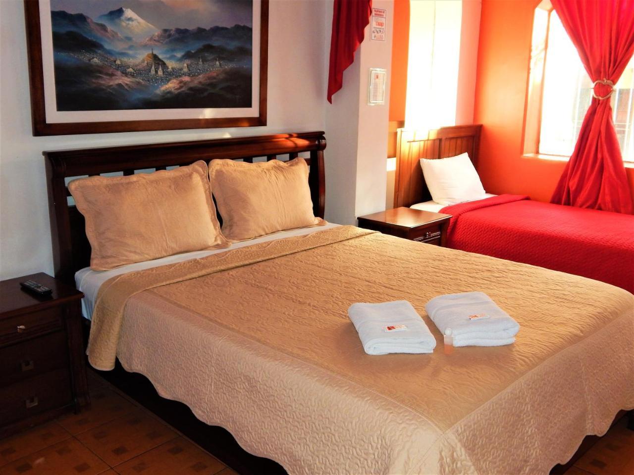 Hostal Imperial Quito Ngoại thất bức ảnh