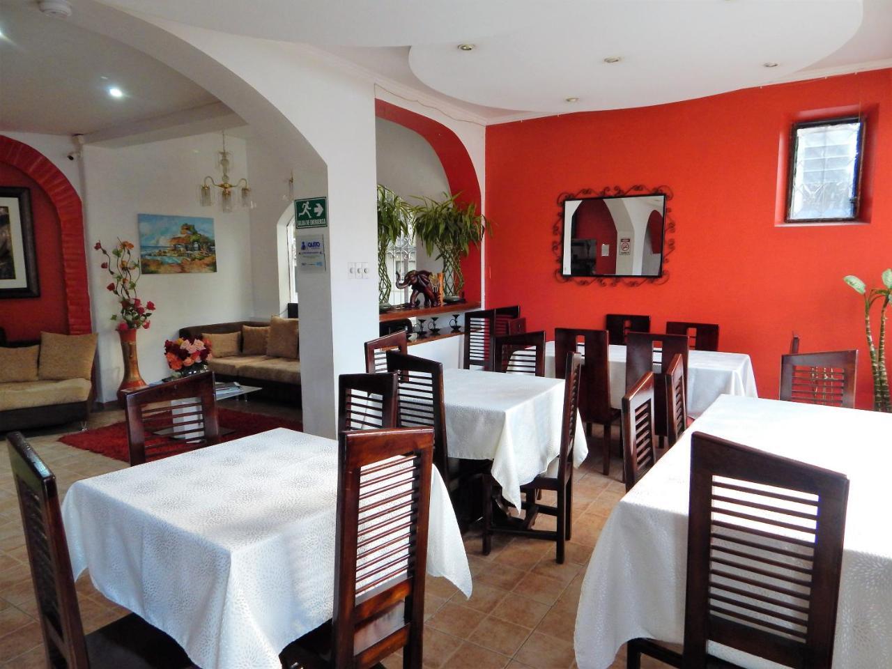 Hostal Imperial Quito Ngoại thất bức ảnh