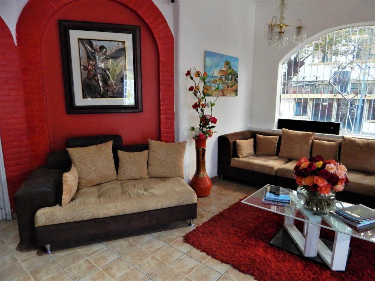 Hostal Imperial Quito Ngoại thất bức ảnh
